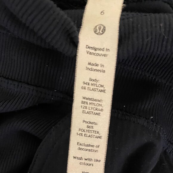 Lululemon Dance Studio Navy Mid-Rise Jogger *Full Length Size 6 - Picture 4 of 5